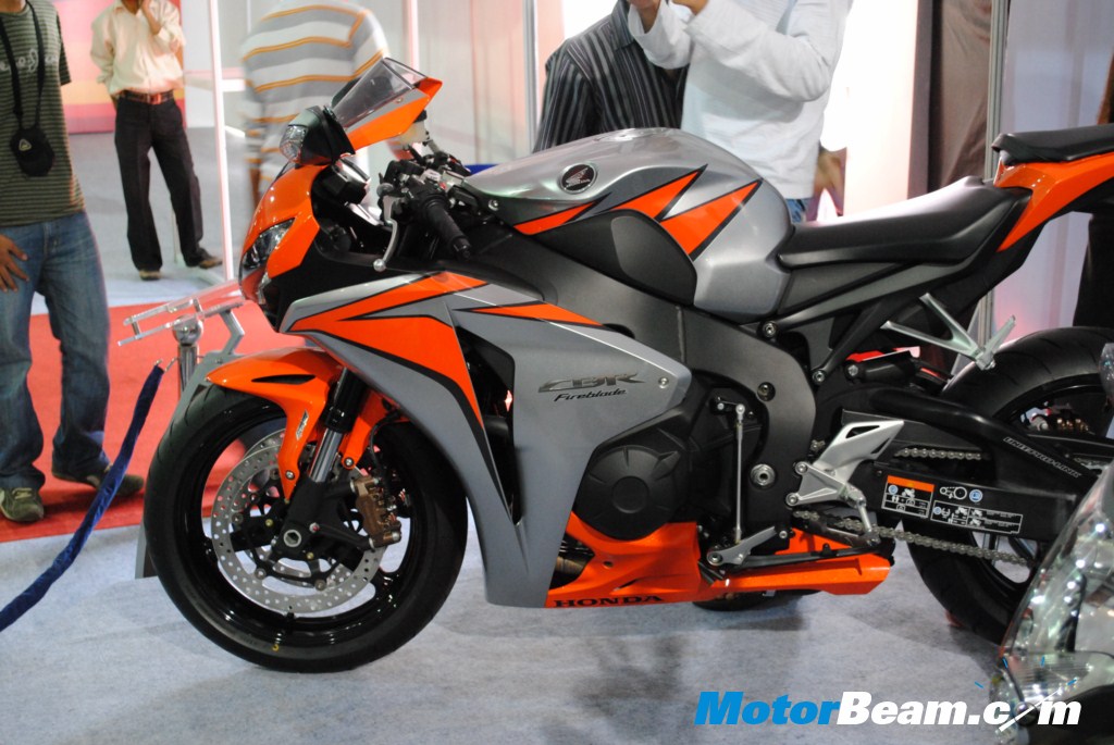 Latest Bikes In Andhra Pradesh - HD Wallpaper 