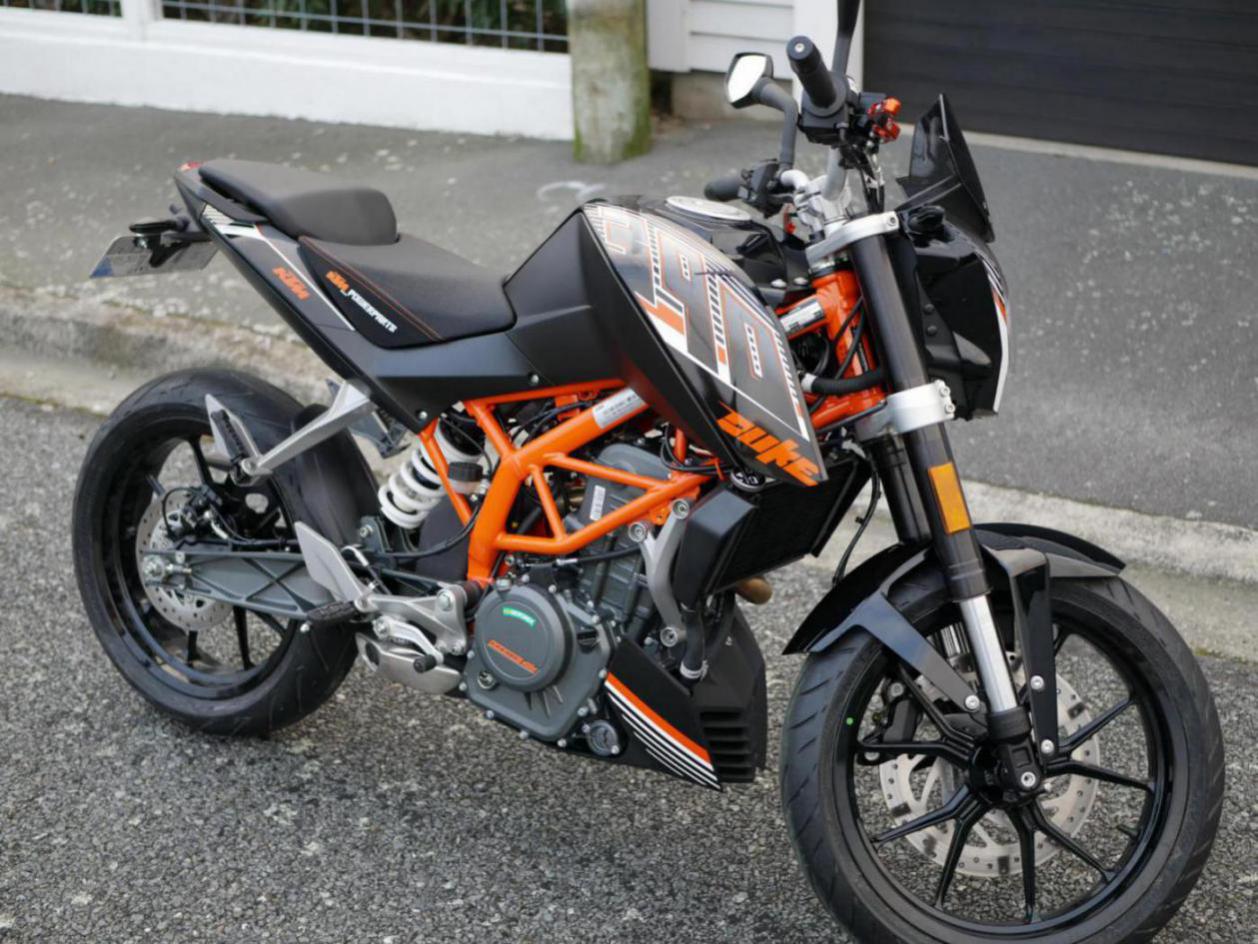 Duke 390 Black 2016 - HD Wallpaper 