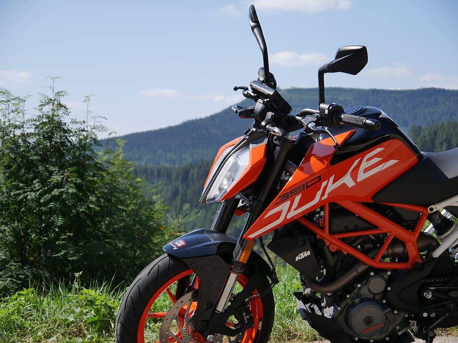 Ktm In Nature - HD Wallpaper 