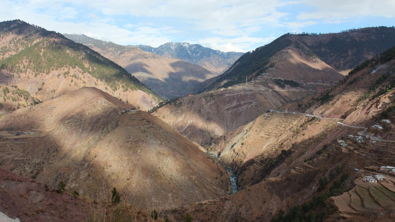 Beautiful Makra Nature Mountain Wallpaper - Display Resolution - HD Wallpaper 