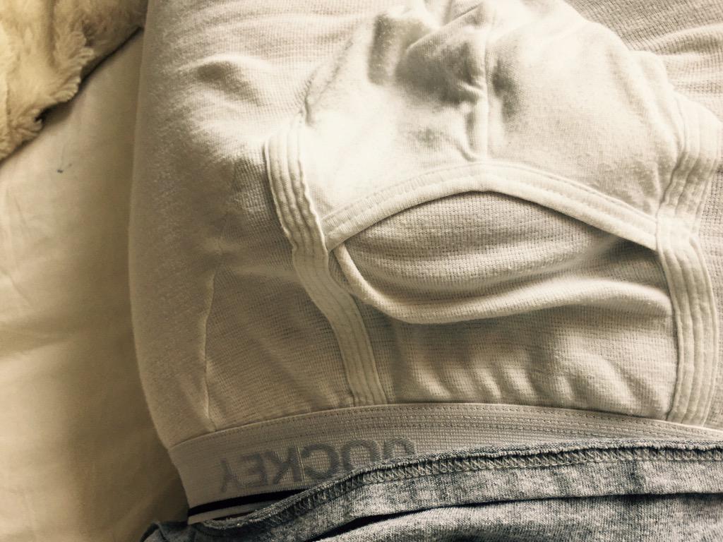 Boxer Selfie In Bed - HD Wallpaper 