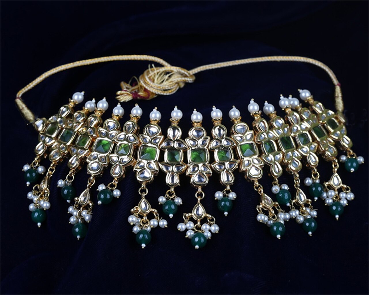 Golden Kundan Jewelry - HD Wallpaper 