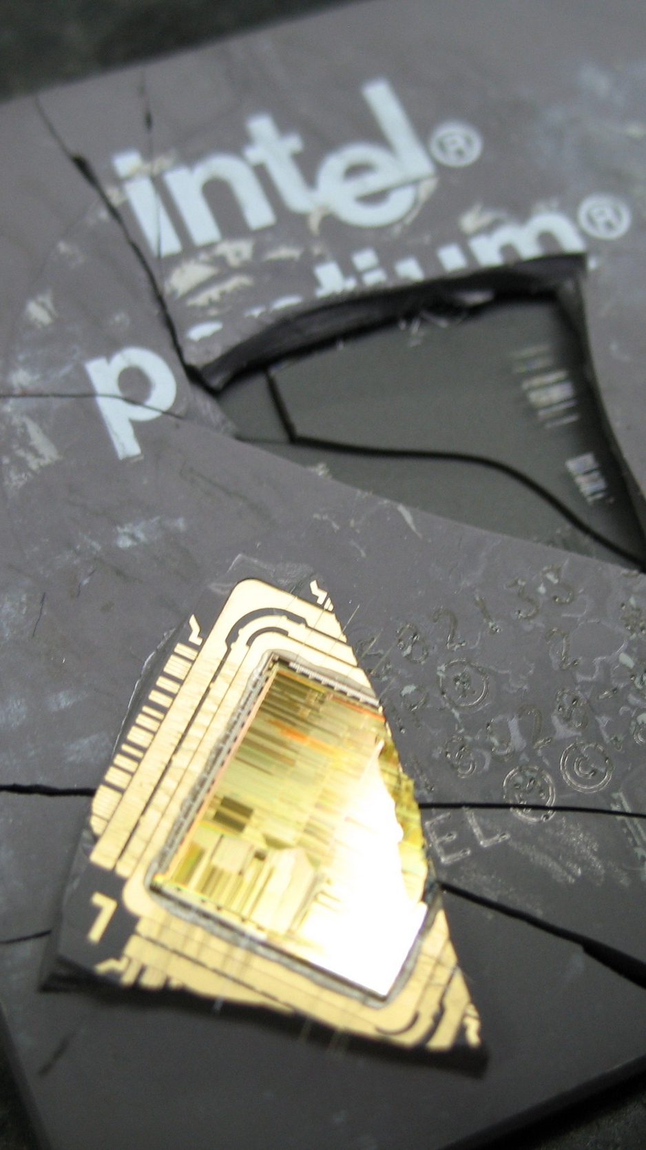 Wallpaper Intel, Processor, Cpu, Broken, Cracked - Intel Pentium ...