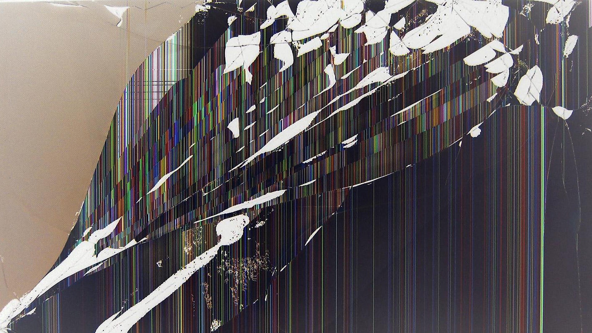 Broken Computer Screen Saver - HD Wallpaper 