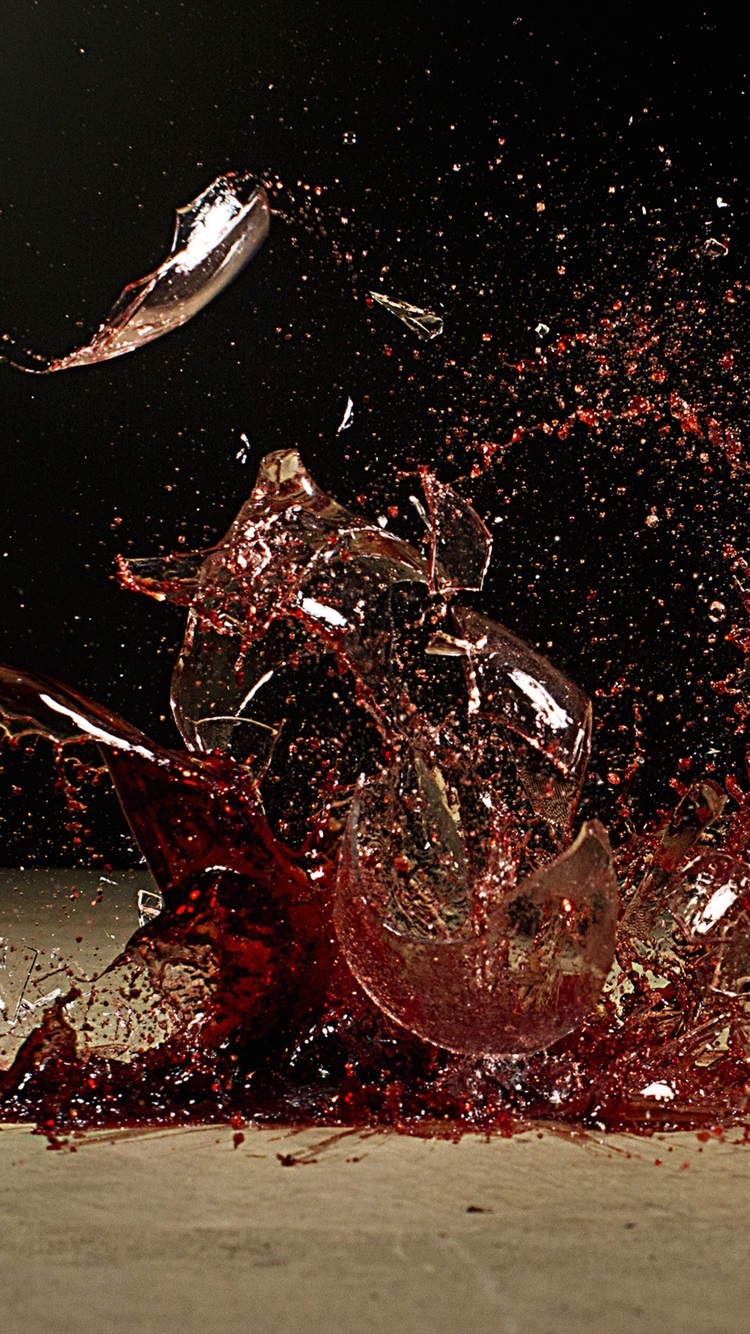 Iphone Wallpaper The Moment The Glass Cup Broke, Wine - Glass Destruction - HD Wallpaper 