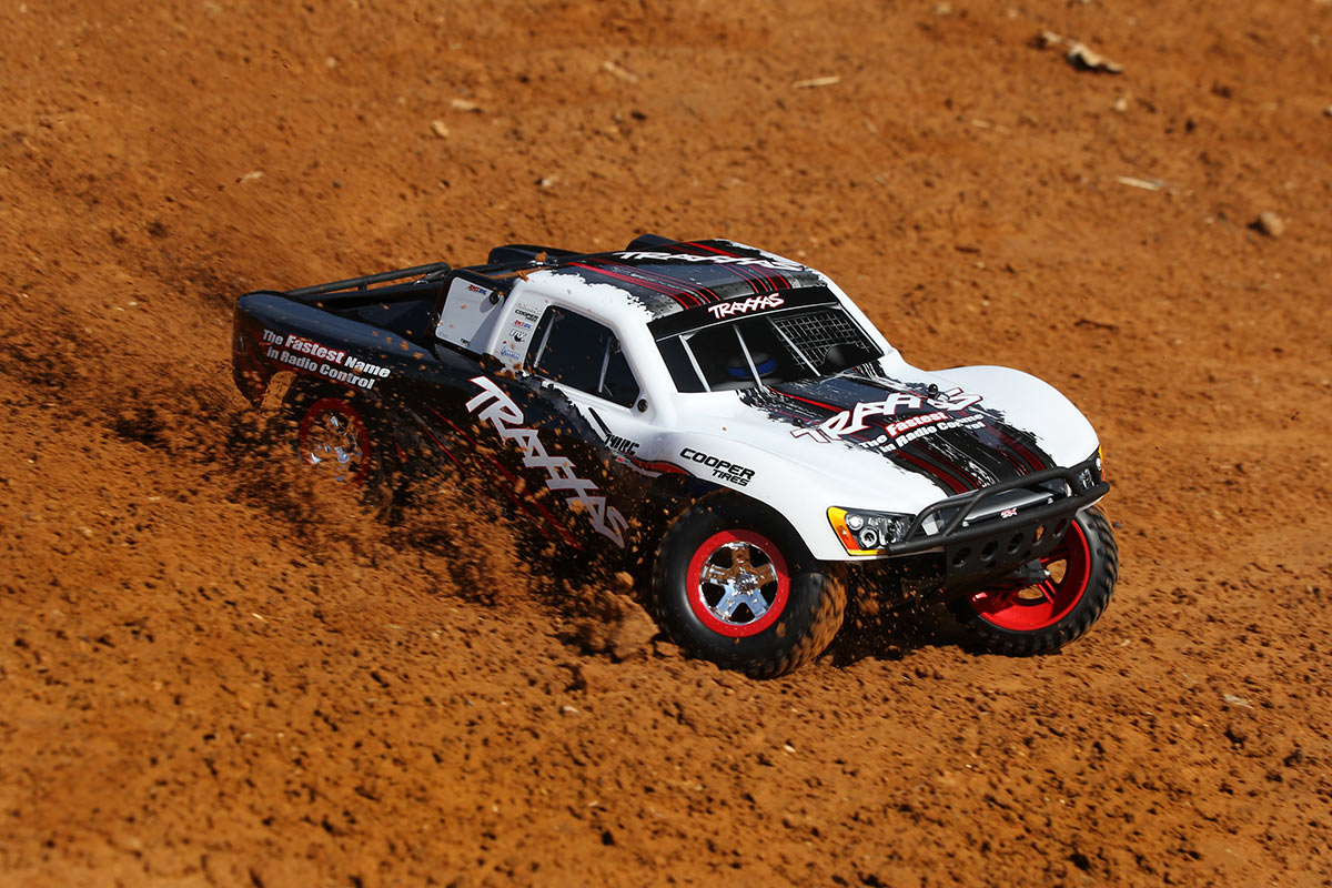 Traxxas Slash 2wd Oba White - HD Wallpaper 