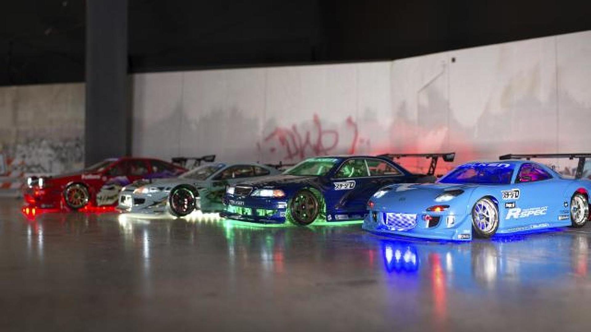 Tandem Drifting Wallpaper - Falken Tire Ultimate Dark Night Rc Drifting - HD Wallpaper 