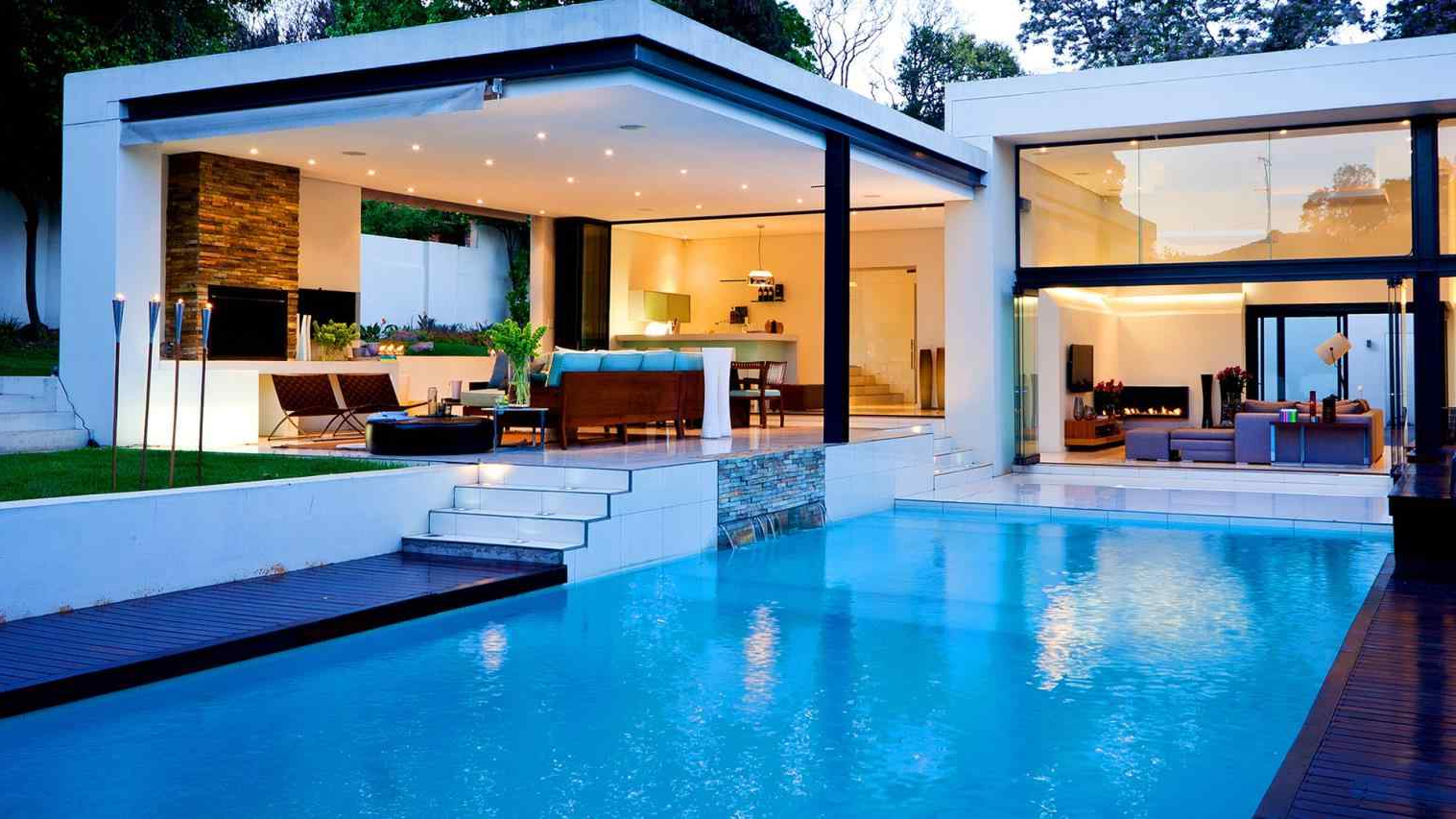 Awesome Houses With Pools And House Pool Download Wallpapers - HD Wallpaper 