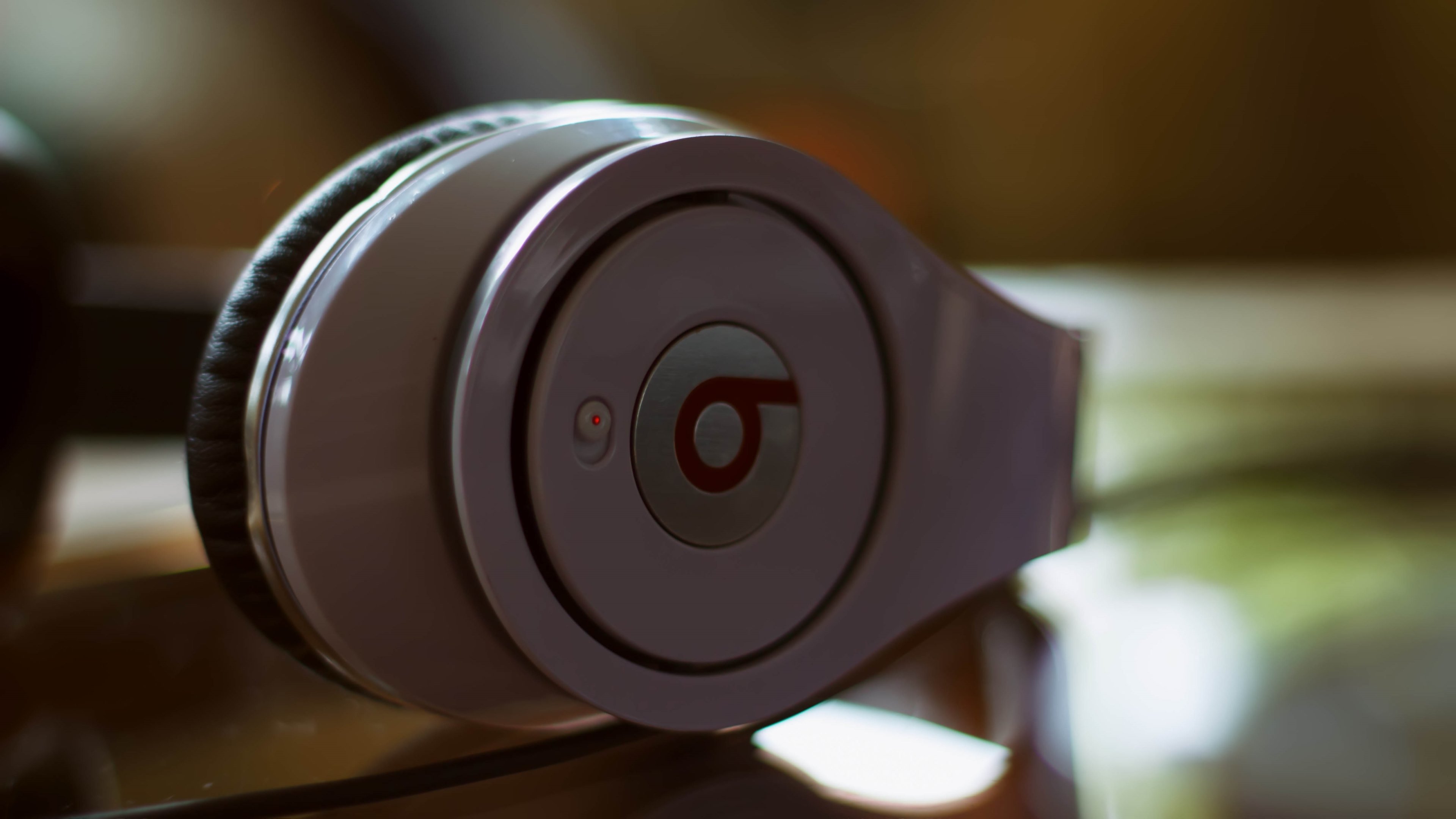Free Download Beats Audio By Dre Wallpaper Id - Headphones - HD Wallpaper 