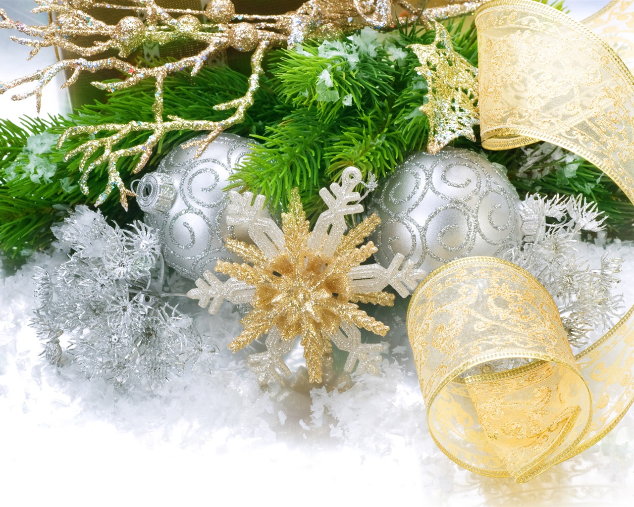 Beautiful Hd Wallpapers Hd Christmas - HD Wallpaper 