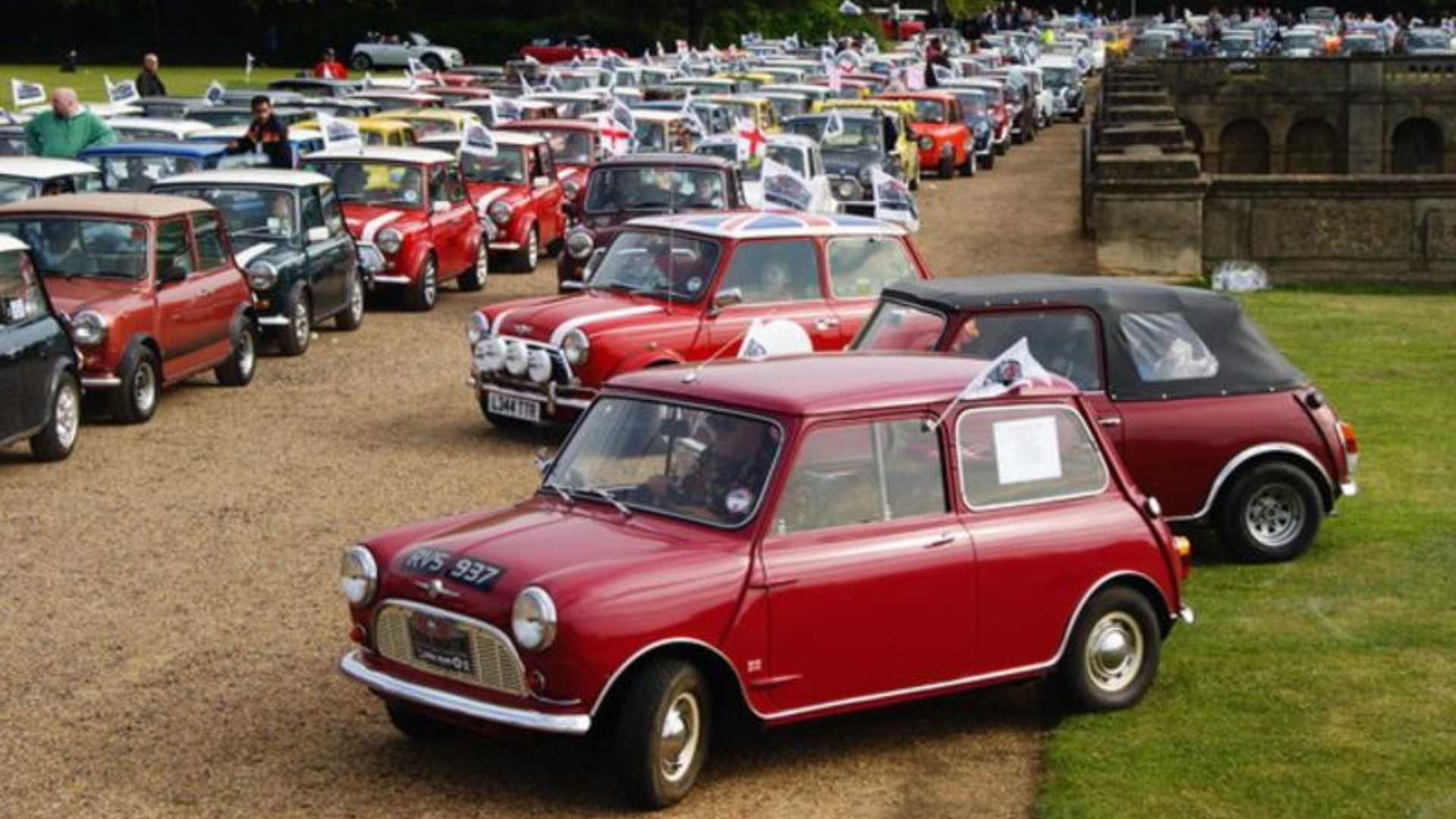 Antique Car - HD Wallpaper 