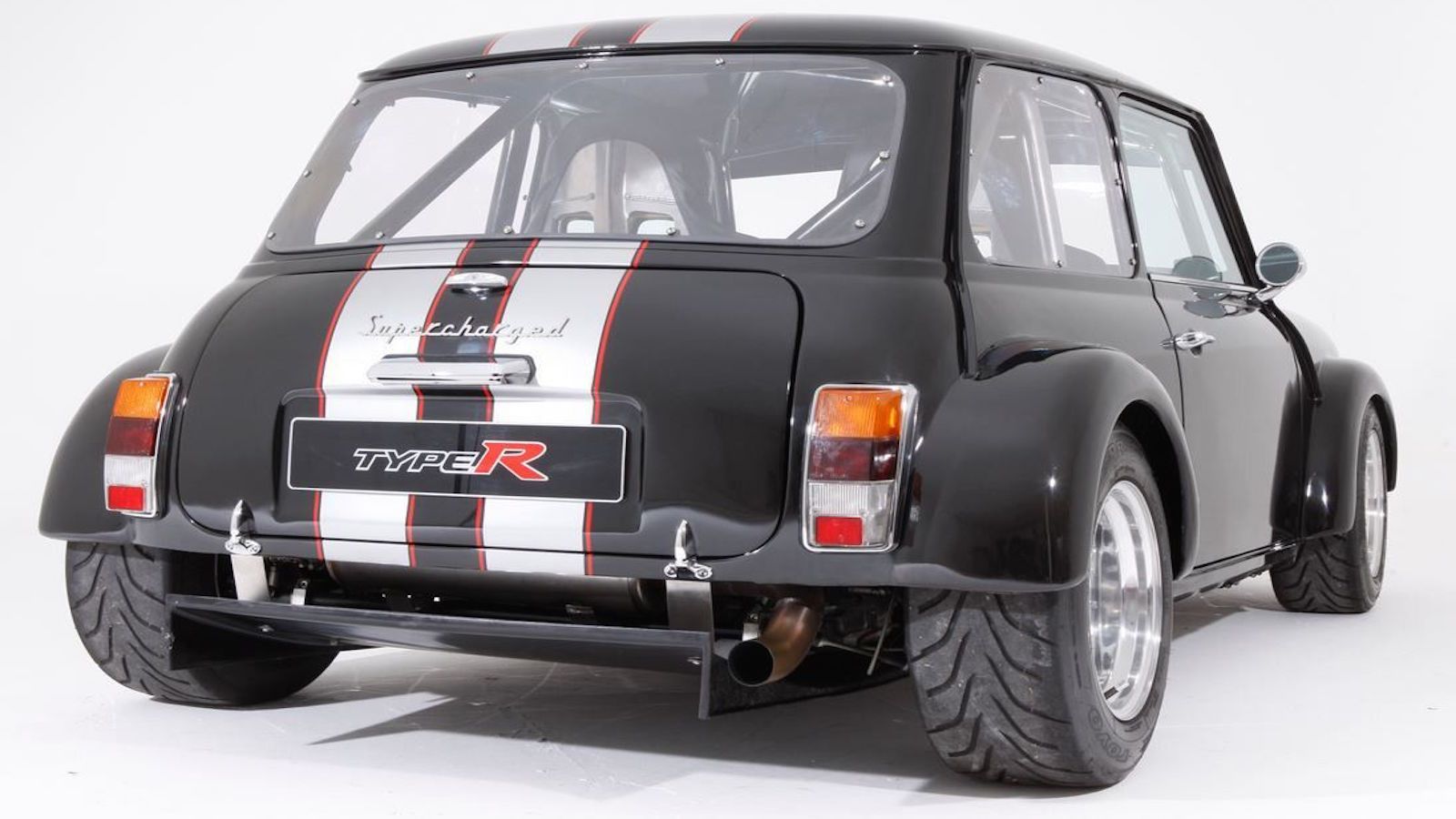 Classic Mini Cooper Gets K20 Transplant - Classic Car - HD Wallpaper 