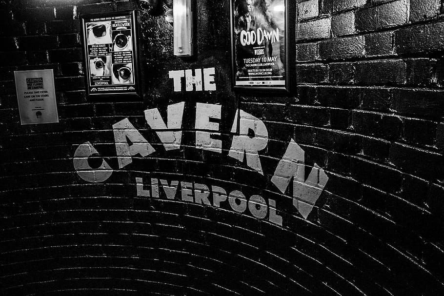 Grayscale Photo Of The Cavern Liverpool Signage, The - The Cavern Club - HD Wallpaper 