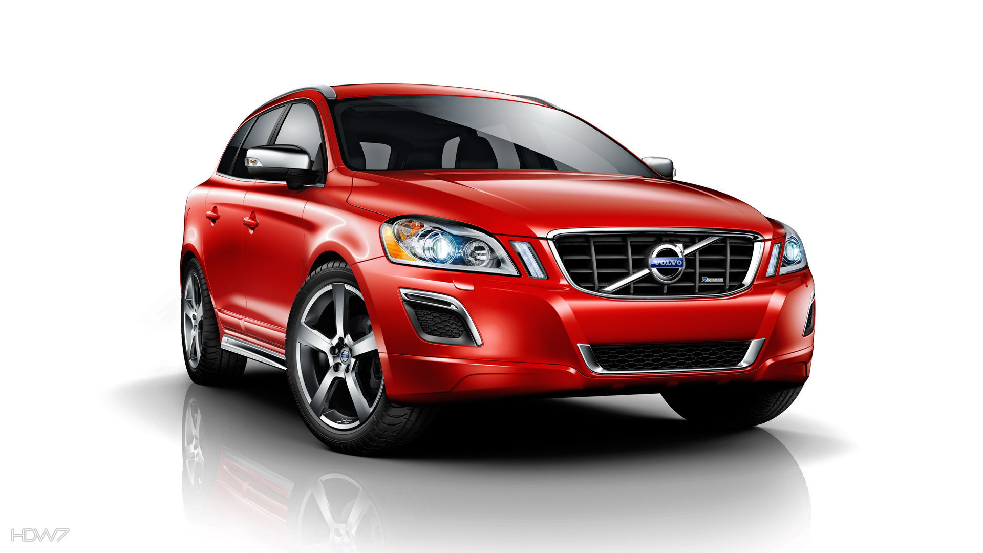 Volvo Xc60 R Design 2010 Car Hd Wallpaper - 2010 Volvo Xc60 R Design Side - HD Wallpaper 