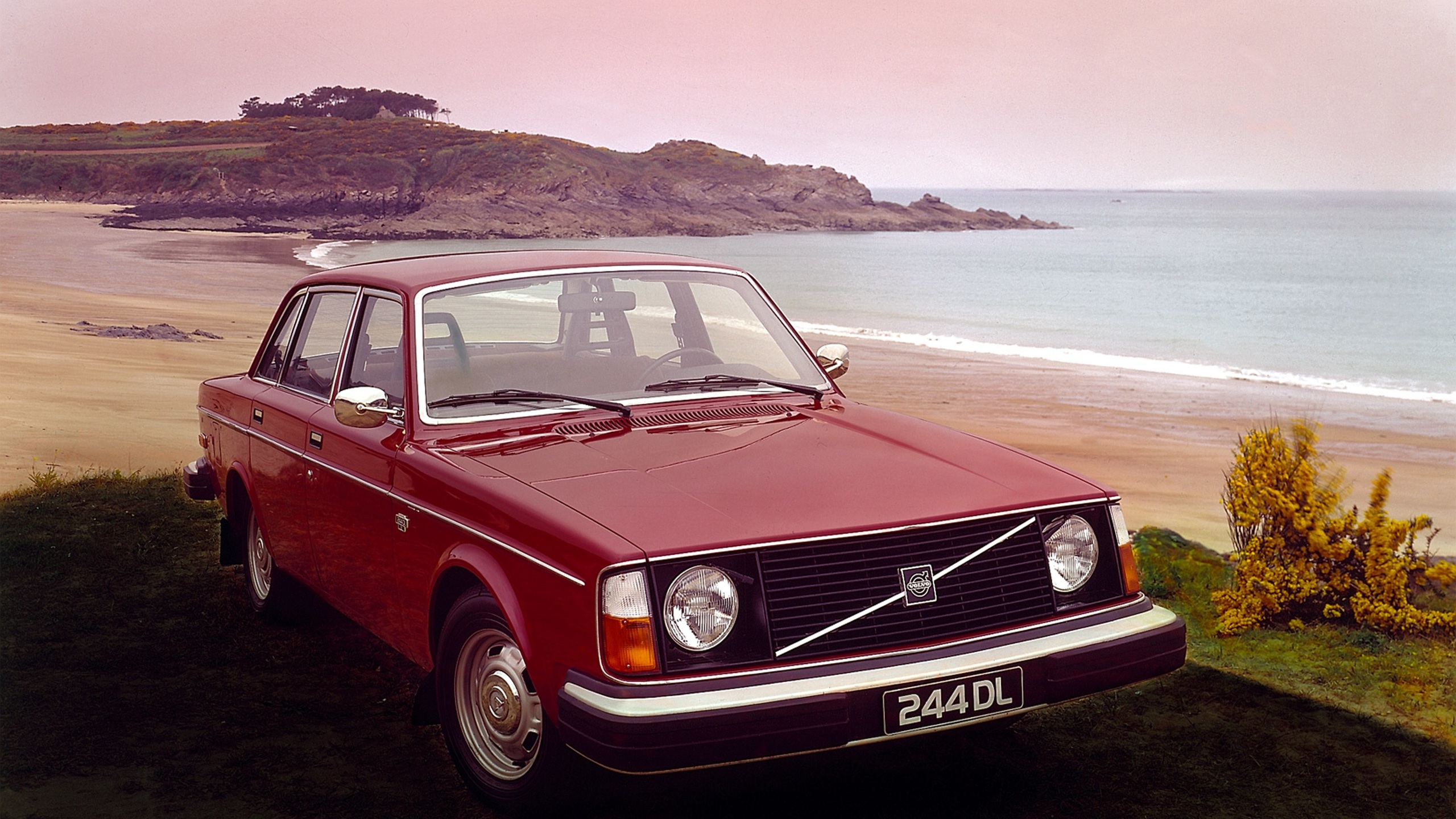 Car, Volvo 240 Photo - Volvo 240 1974 - HD Wallpaper 