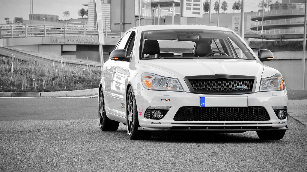 Skoda Octavia - HD Wallpaper 