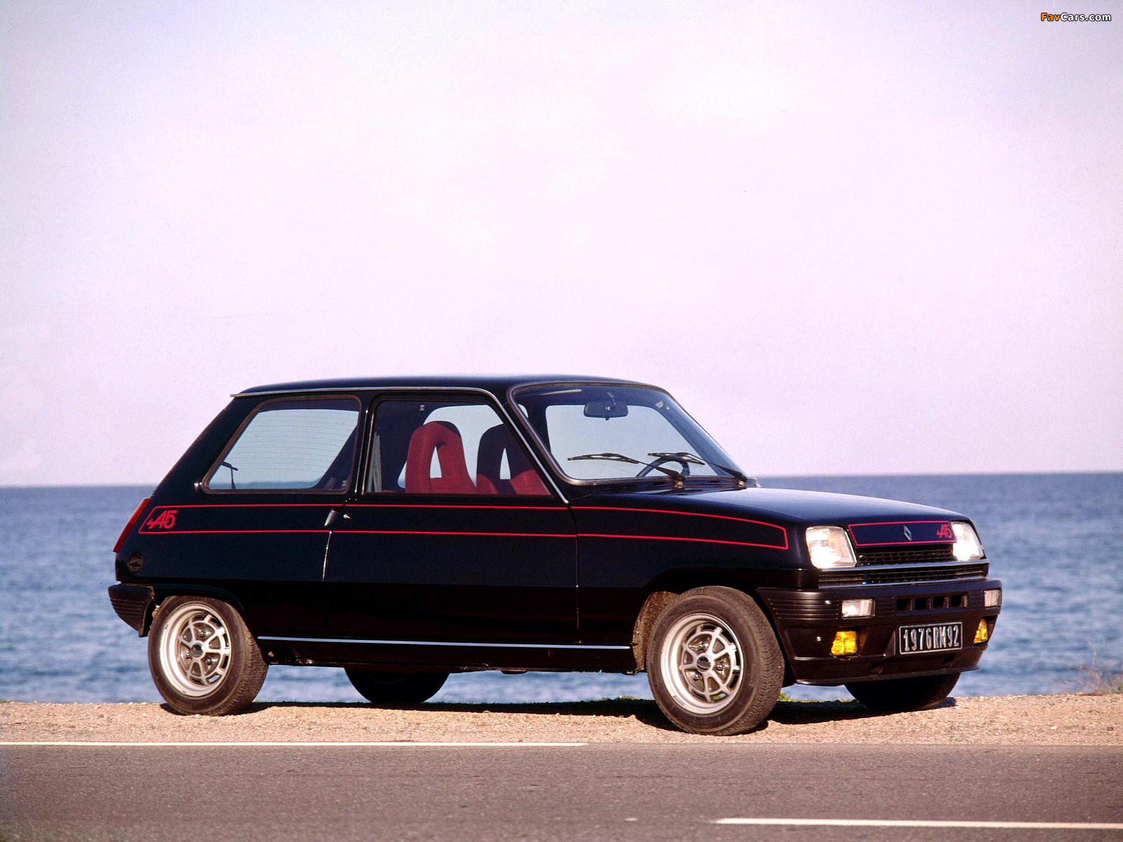 Renault 5 Wallpaper Hd - Renault 5 Gordini Alpine - HD Wallpaper 
