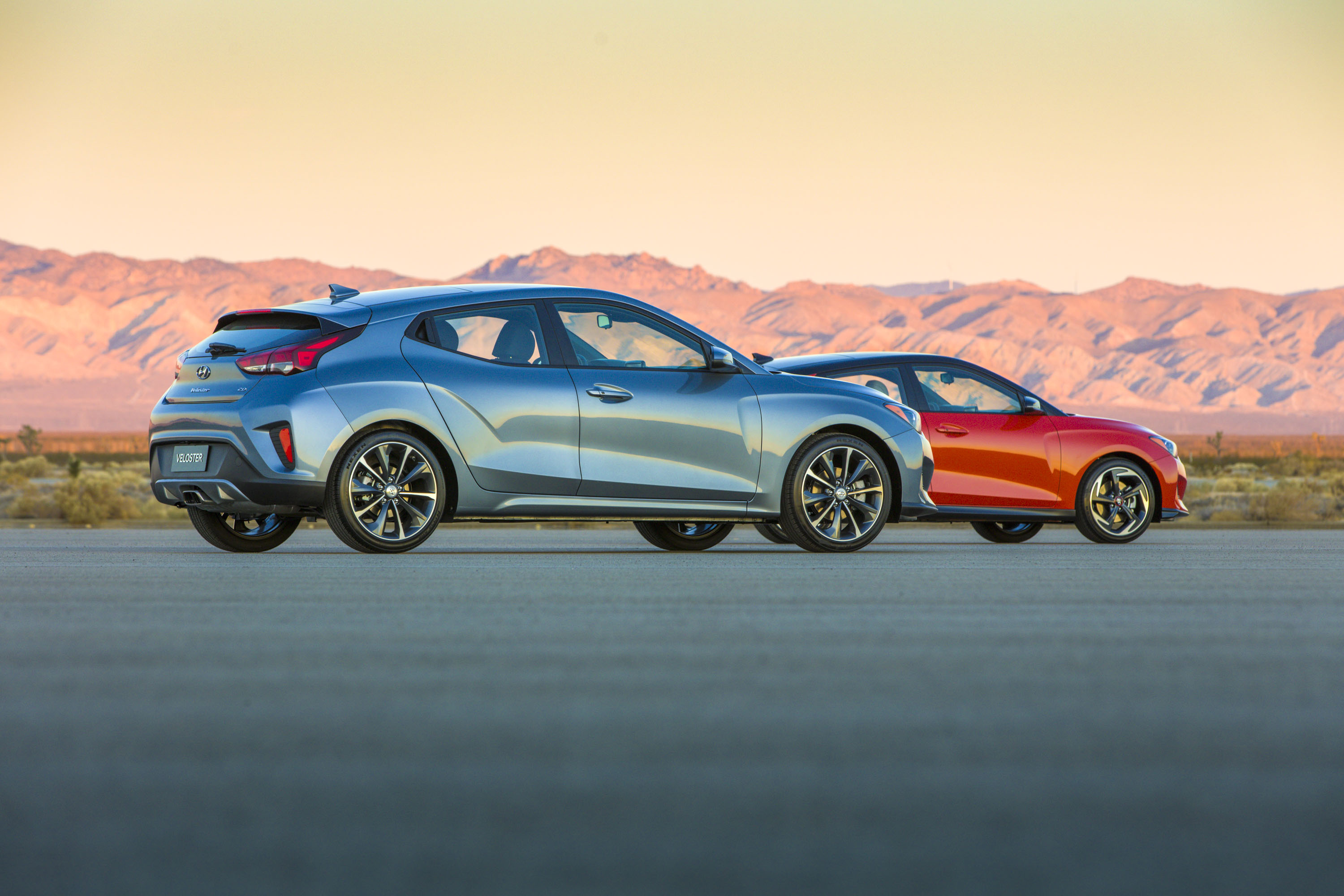 Hyundai Sport 4 Door - HD Wallpaper 