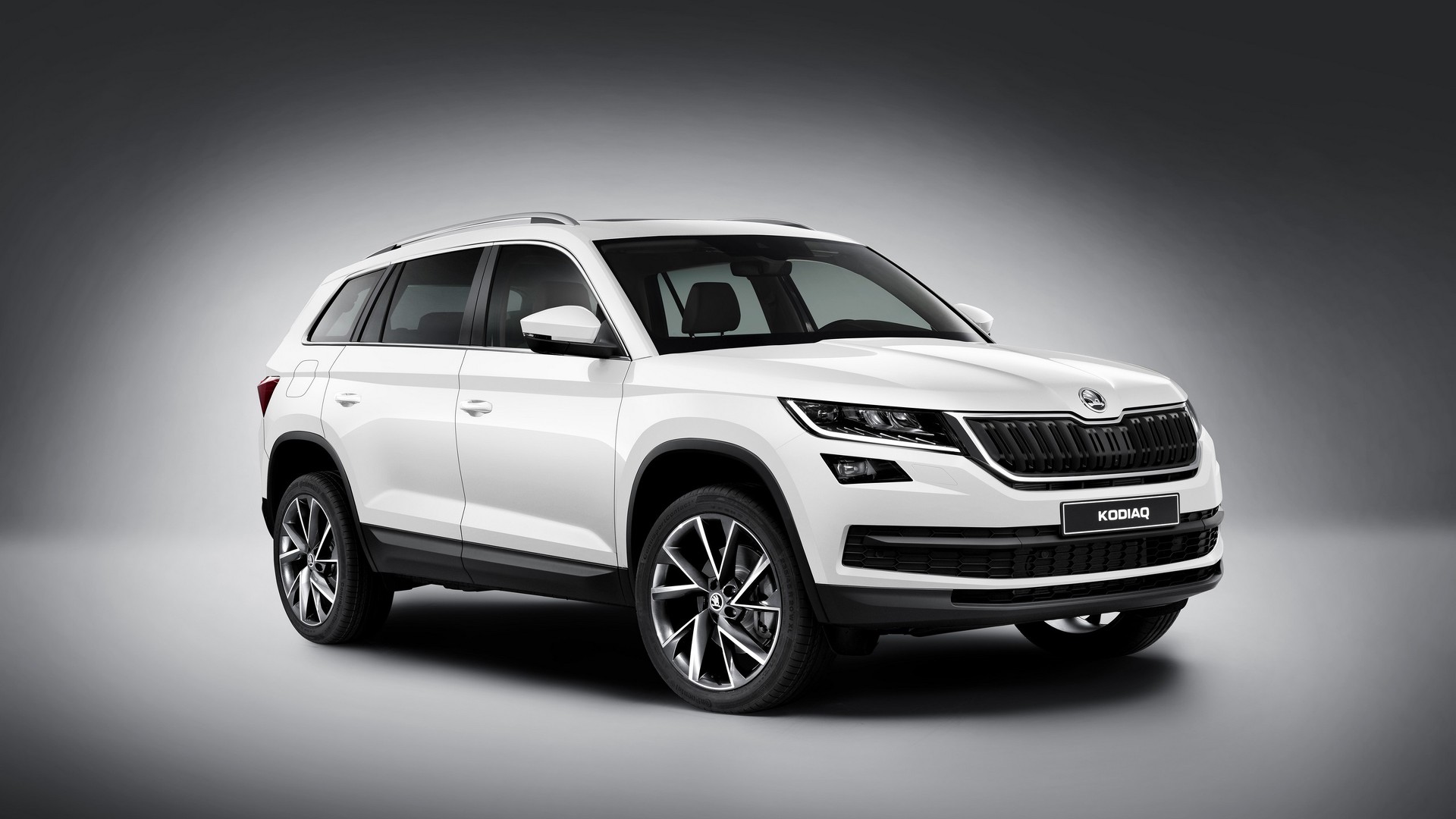 India-bound Skoda Kodiaq Front Three Quarter Revealed - Skoda Kodiaq - HD Wallpaper 