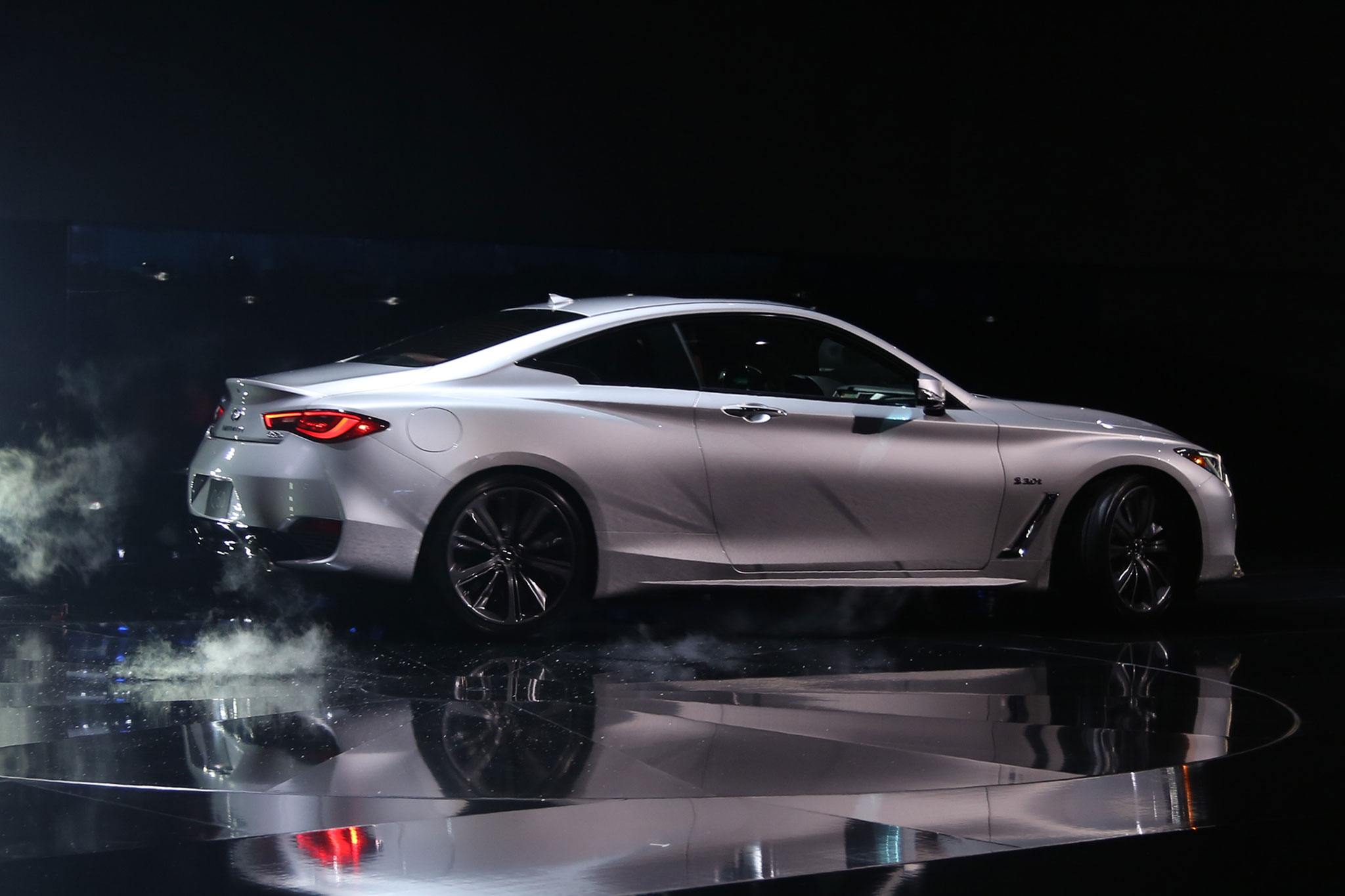 2017 Infiniti Q60 Wallpaper - HD Wallpaper 