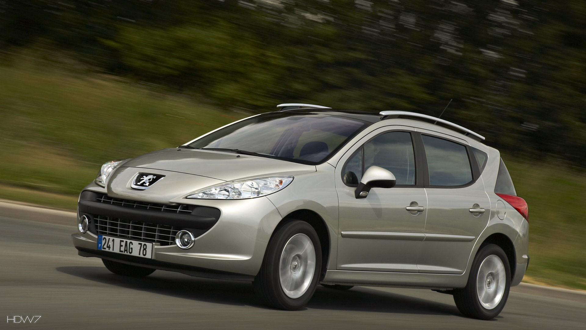 Peugeot 207 Sw 2007 Car Hd Wallpaper - Peugeot 207 Urban Move - HD Wallpaper 
