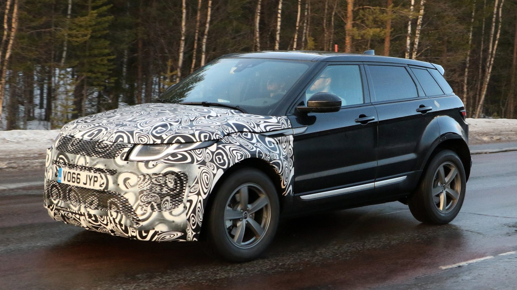 2020 Land Rover Range Rover Evoque - HD Wallpaper 