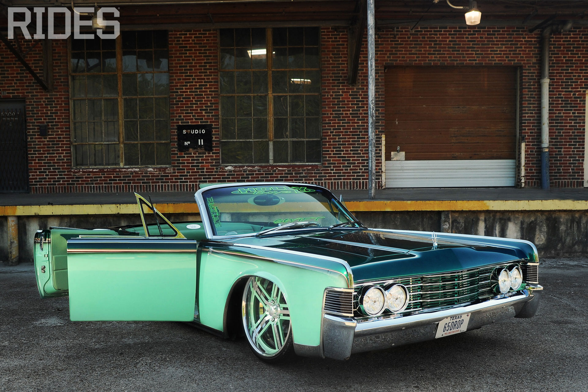 65 Lincoln Continental Lowrider - HD Wallpaper 