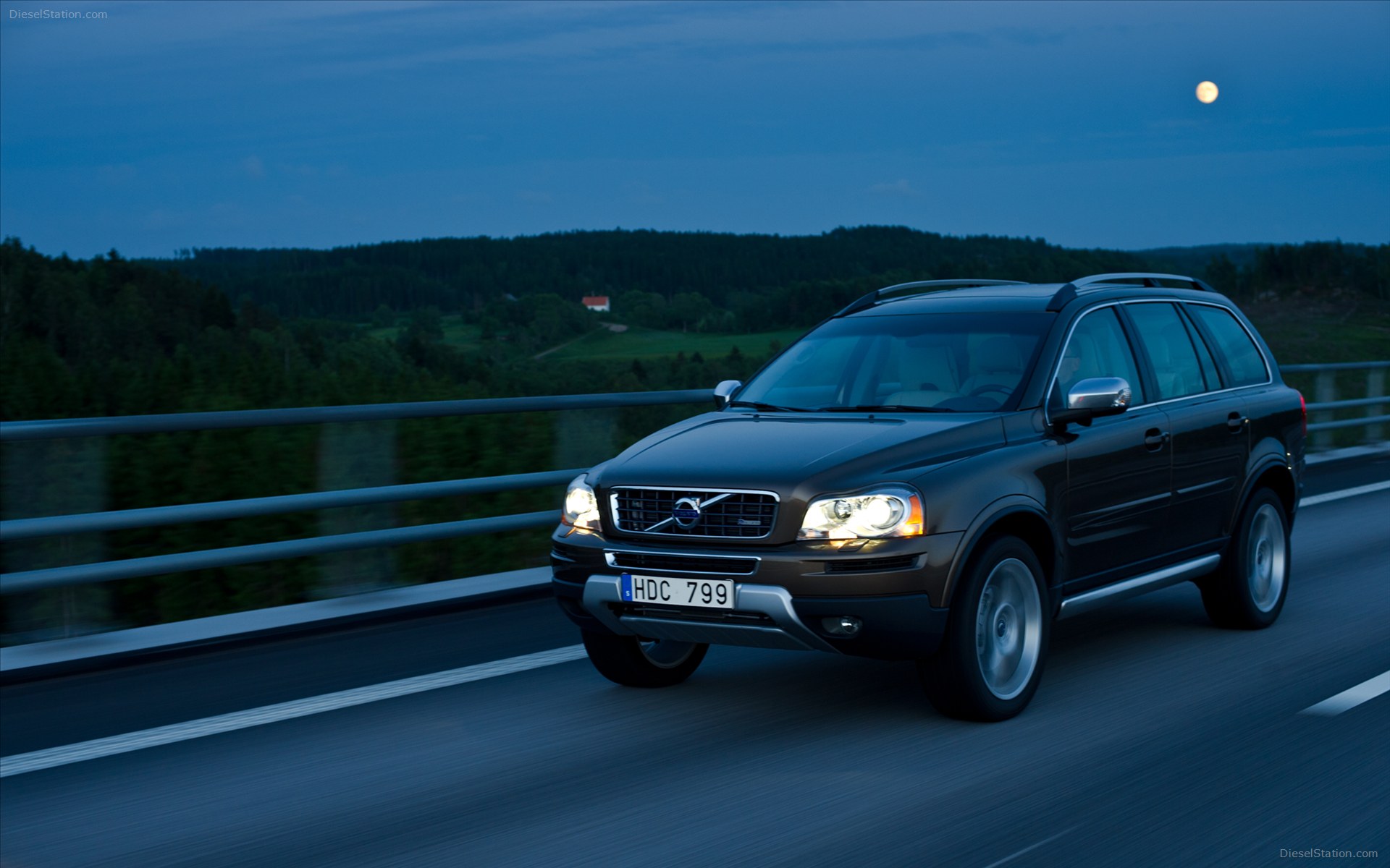 Volvo Xc90 2004 - HD Wallpaper 