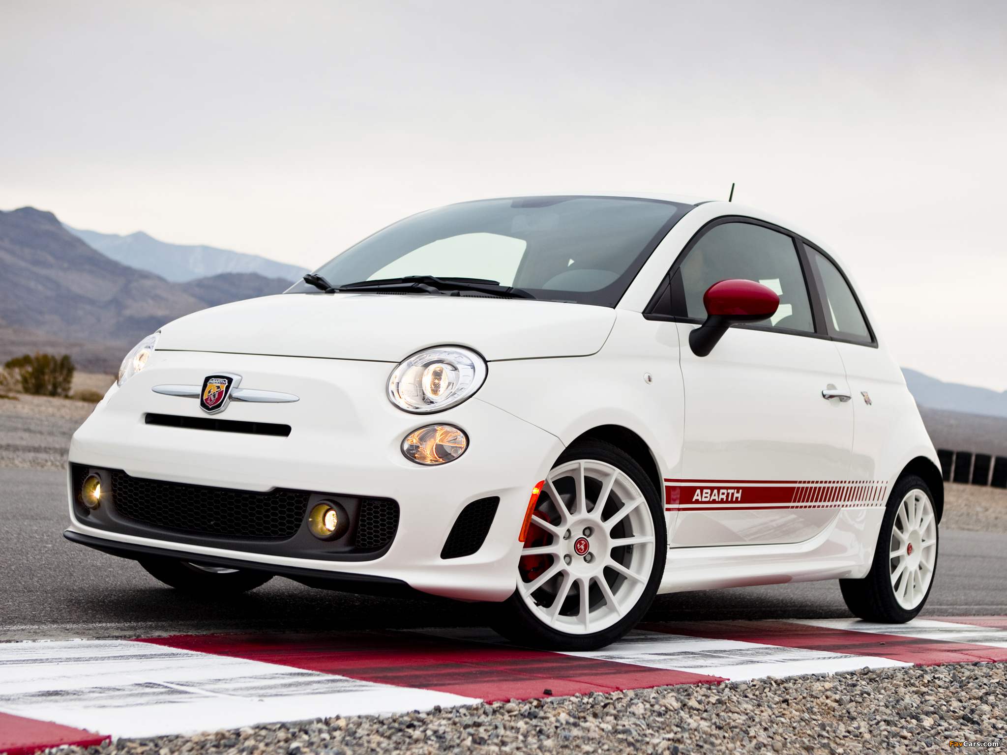 Fiat 500 Abarth Us-spec Wallpapers (2048 X 1536) - Body Kit 500 Abarth - HD Wallpaper 