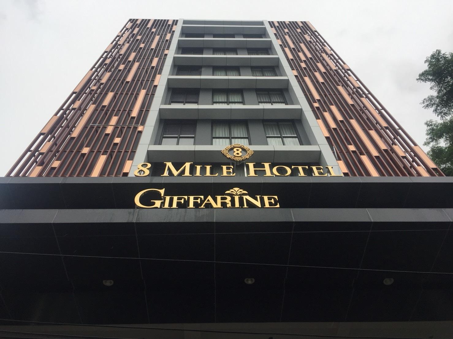 8 Mile Hotel Yangon - HD Wallpaper 