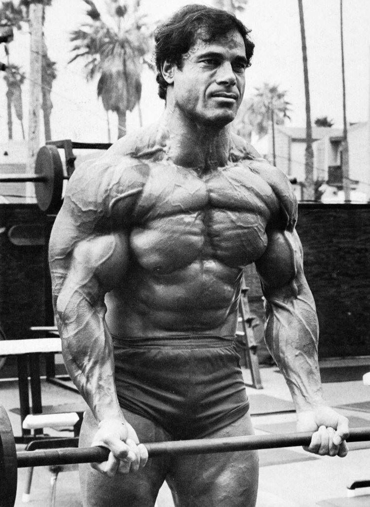 17 - Franco Columbu - HD Wallpaper 