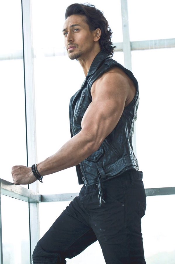 Indian Actor Tiger Shroff Latest Hot Hd Photoshoot - Tiger Shroff Body Hd - HD Wallpaper 