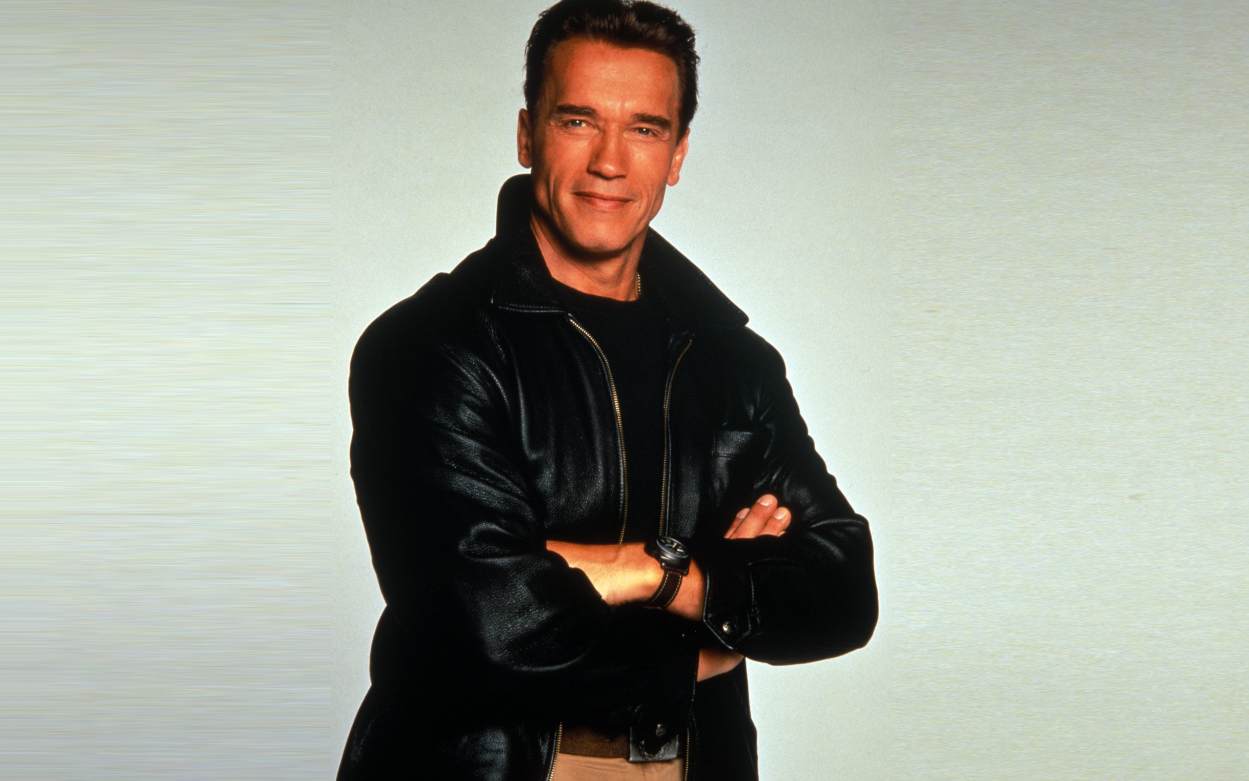 Arnold Schwarzenegger Photoshoot - HD Wallpaper 