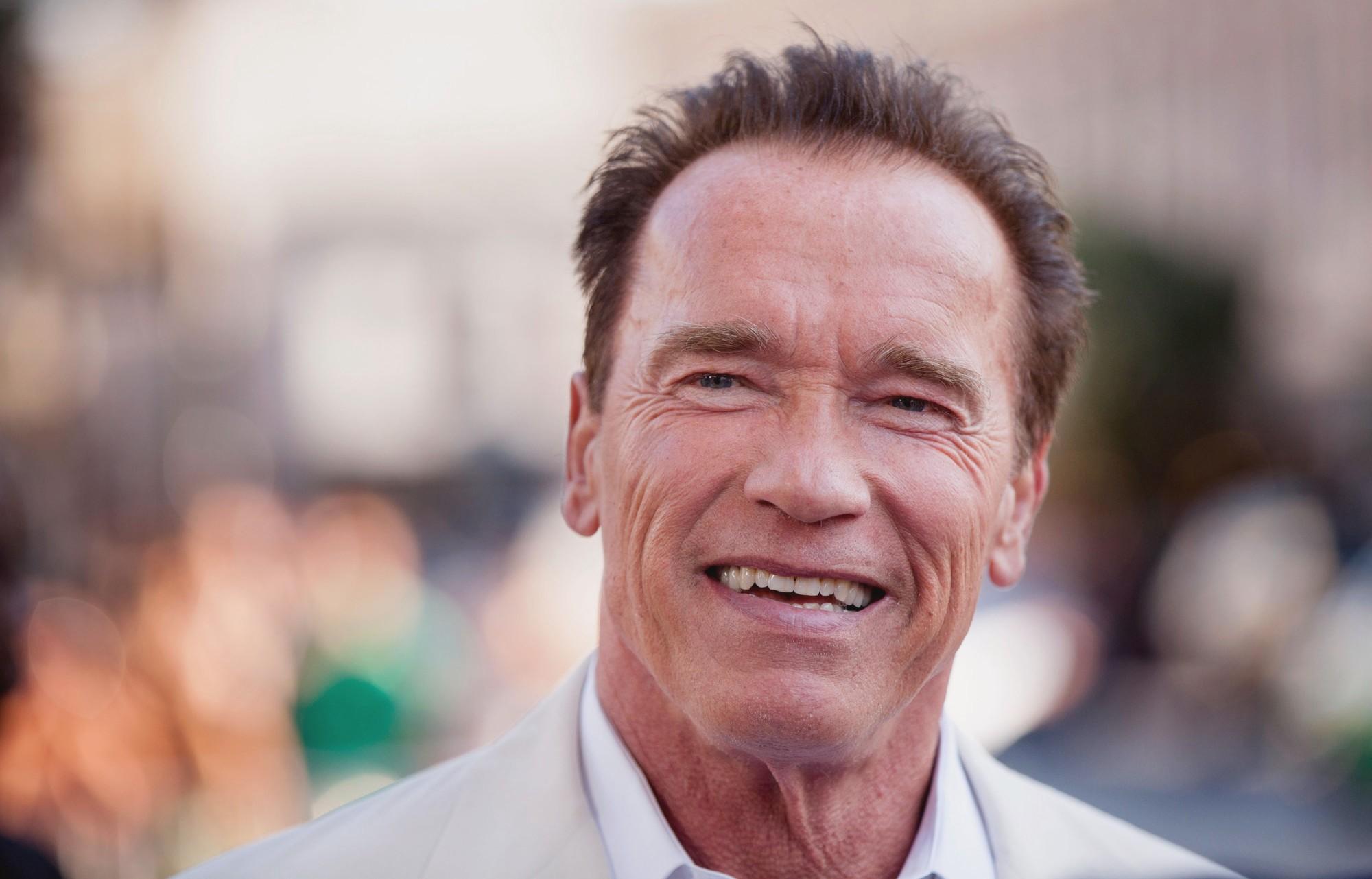 Arnold Schwarzenegger Wallpaper Hd-arnold Schwarzenegger - Arnold Schwarzenegger Face 2018 - HD Wallpaper 