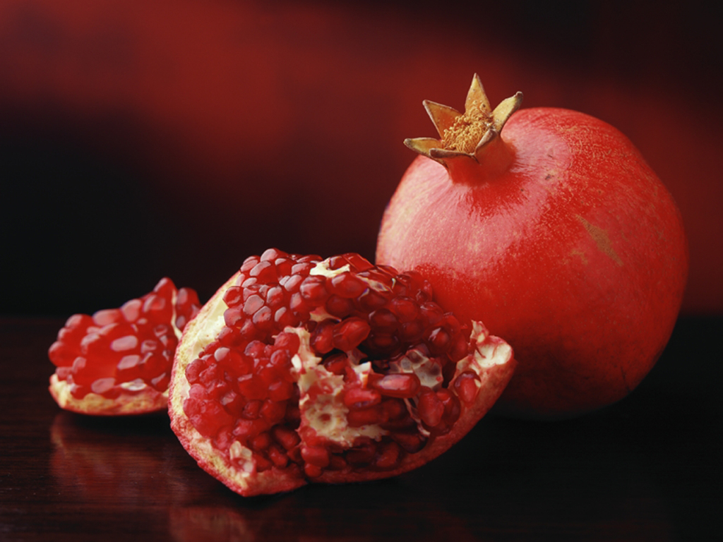 Pomegranate Wallpapers - Pomegranate For Pink Lips - HD Wallpaper 