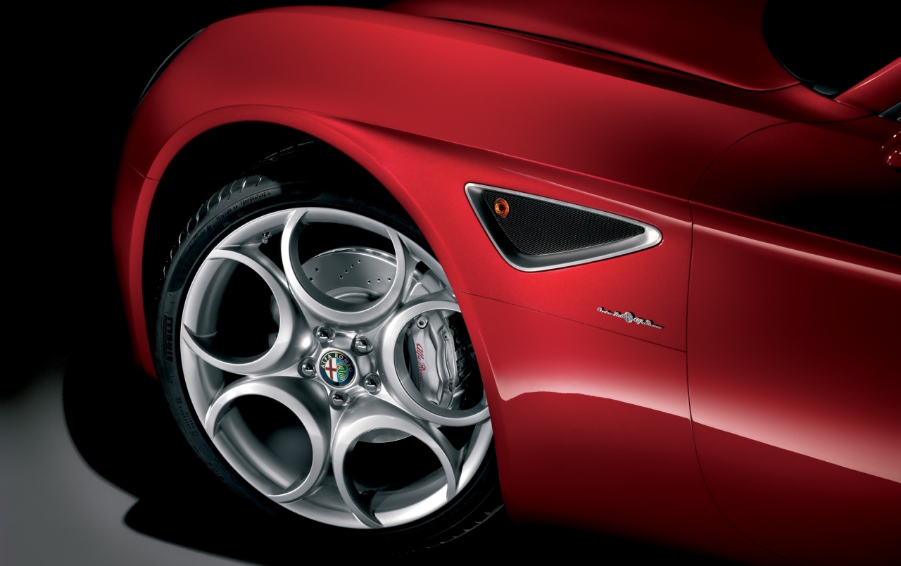Alfa Romeo 8c Wheel Wallpapers - Alfa Romeo 8c Competizione Rims - HD Wallpaper 