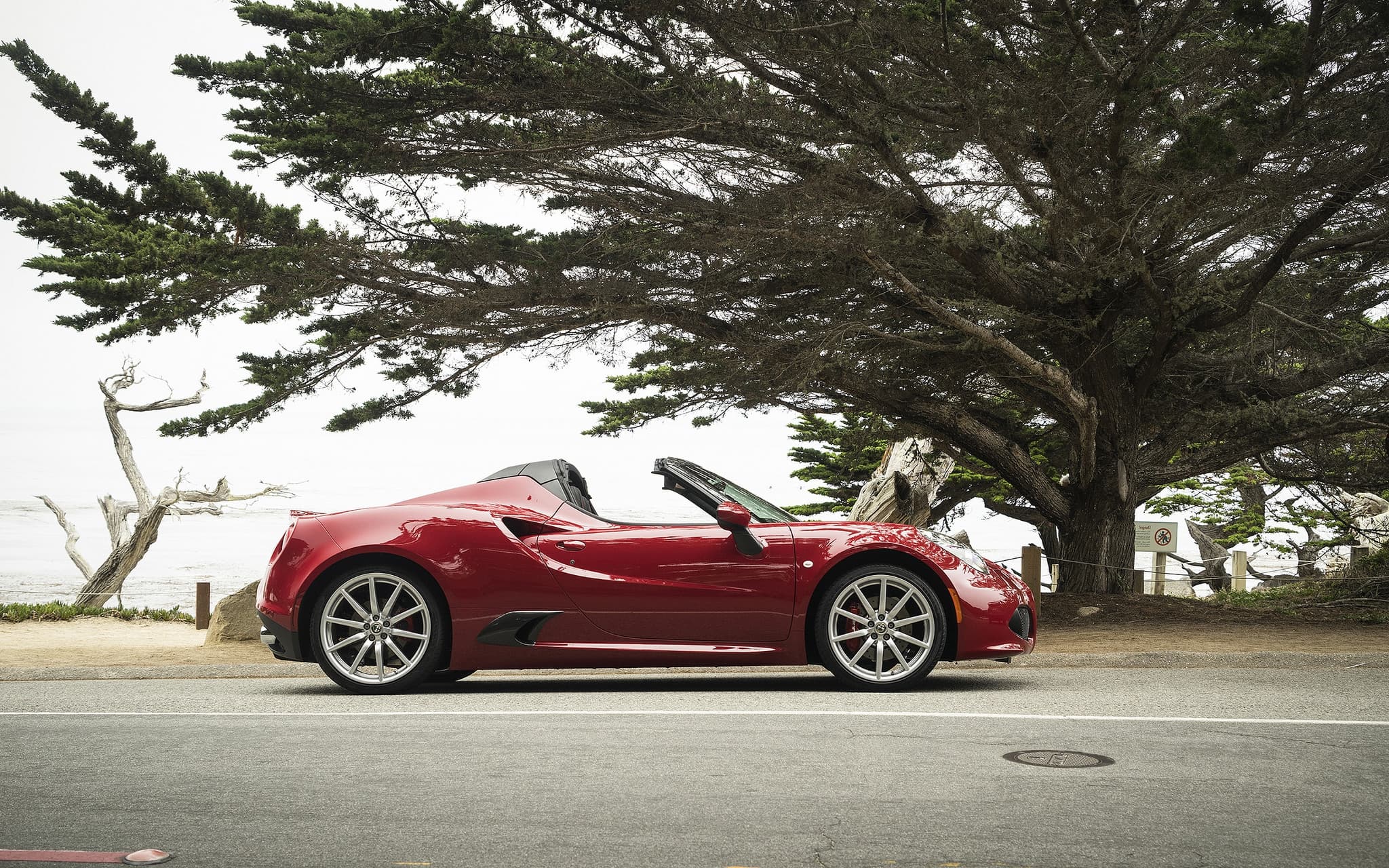 2016 Alfa Romeo 4c Spider Hd Wallpaper For Pc - Alfa Romeo 4c Hd - HD Wallpaper 