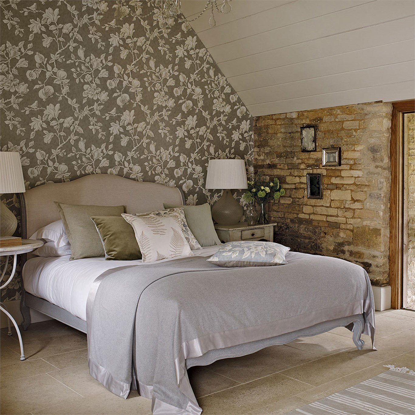 Magnolia & Pomegranate, A Wallpaper By Sanderson, Part - 215724 - HD Wallpaper 