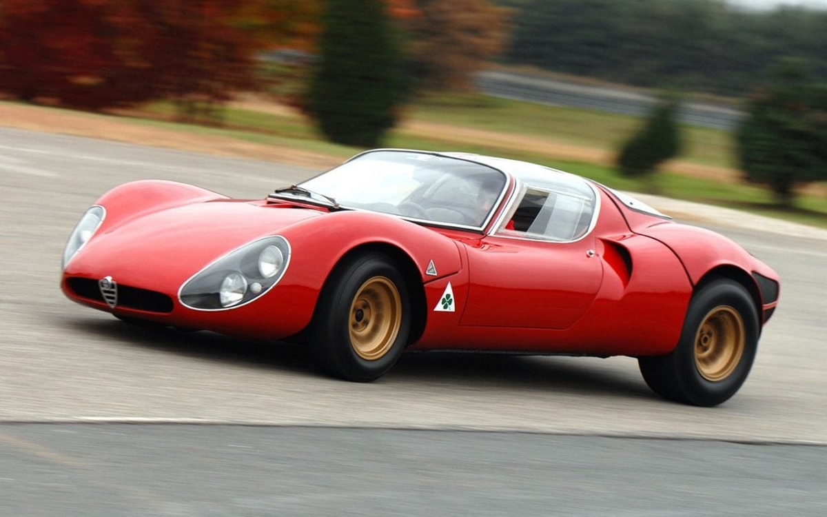 Alfa Romeo Tipo 33 Stradale Background - Alfa Romeo 33 Stradale - HD Wallpaper 