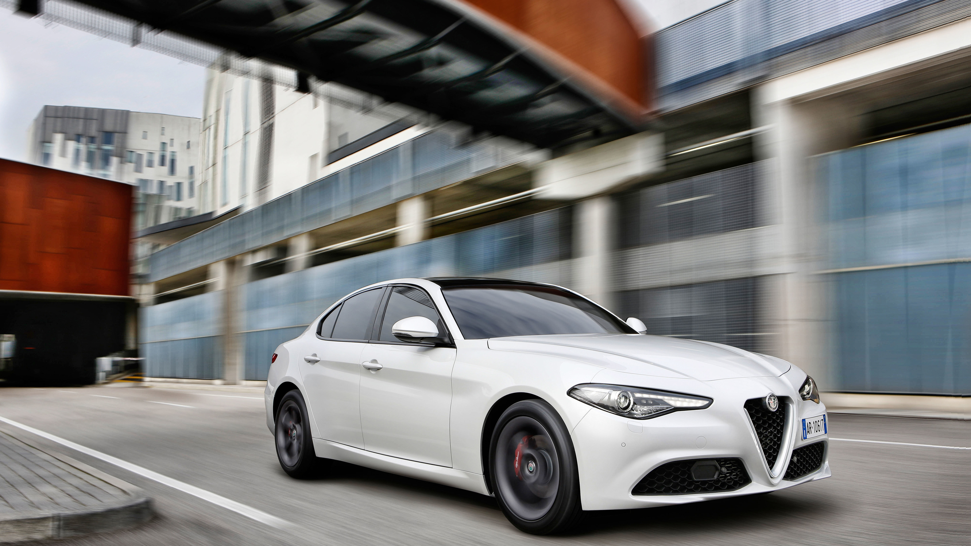 Alfa Romeo Giulia 2 0 - Alfa Romeo Giulia Veloce 2.2 - HD Wallpaper 