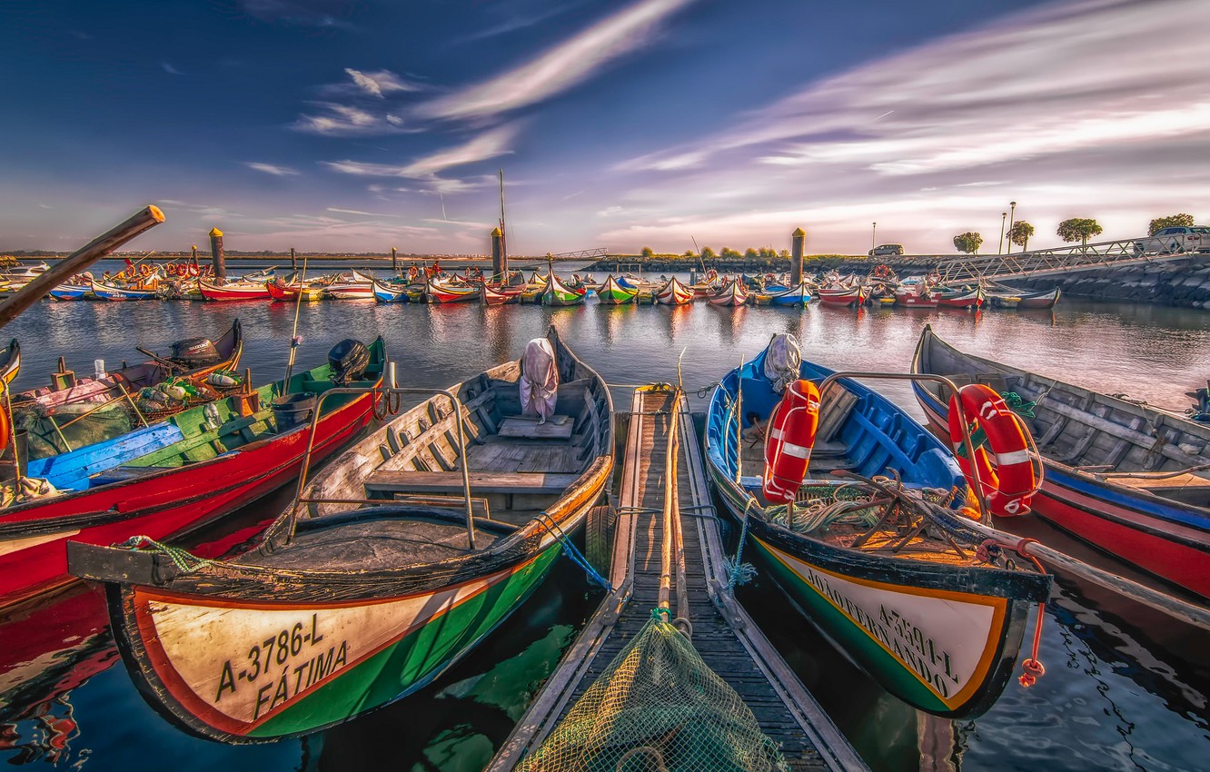 Photo Wallpaper River, Boats, Portugal, Portugal, Aveiro, - Aveiro Wallpaper Ipad - HD Wallpaper 