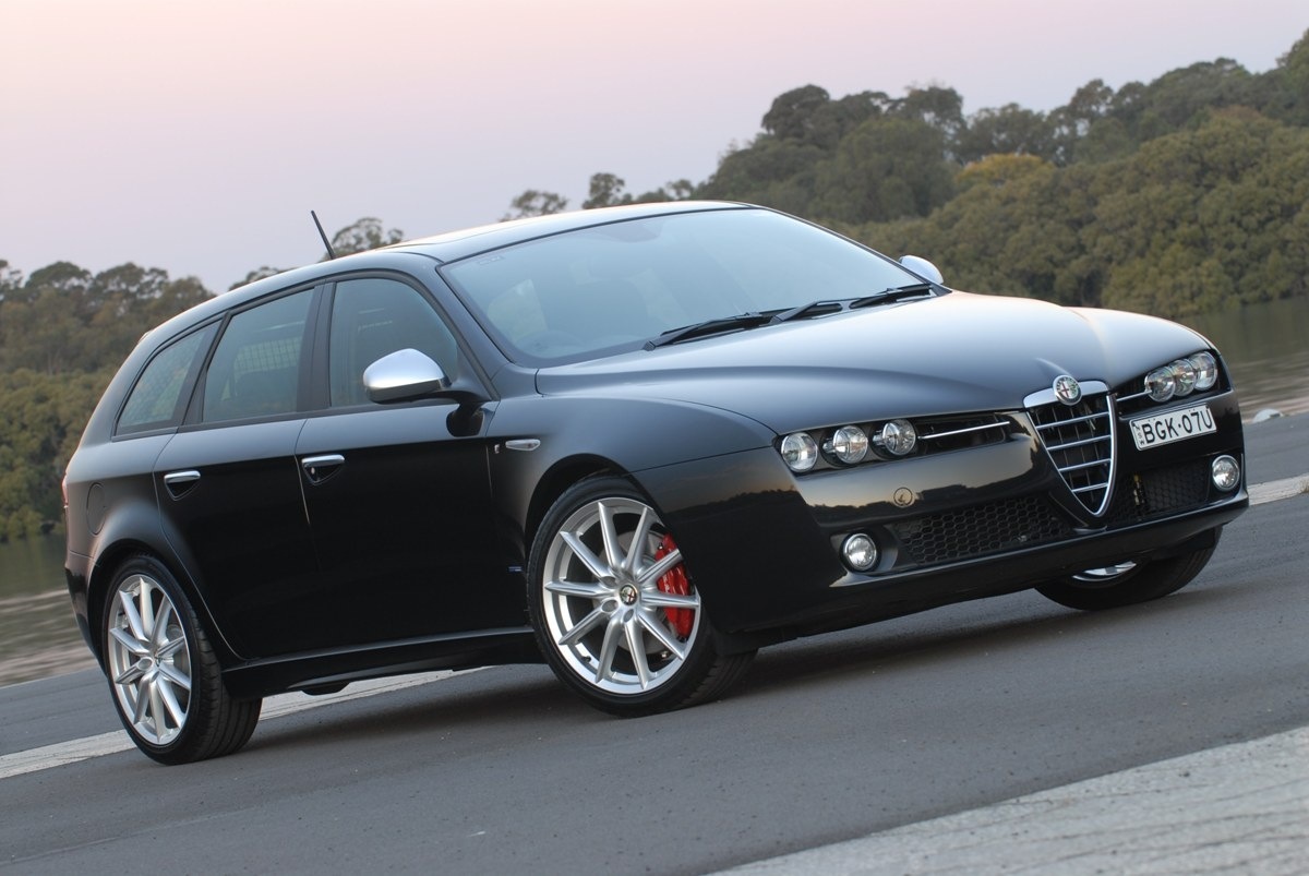 Alfa Romeo - HD Wallpaper 