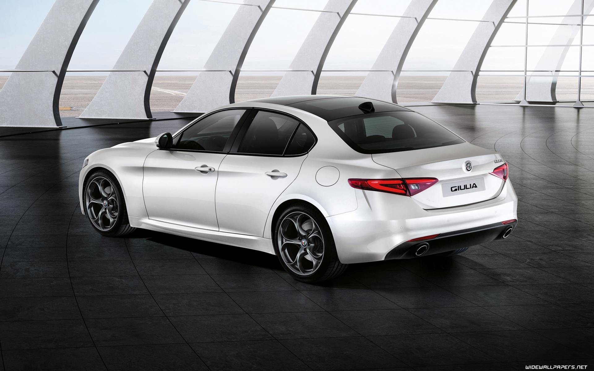Alfa Romeo Giulia Roof - HD Wallpaper 