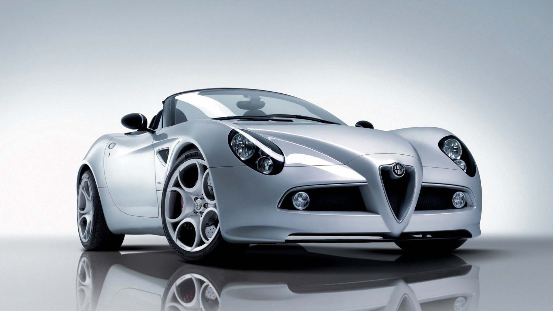 Alfa Romeo Silver Horse Wallpaper - Alfa Romeo 8c Spider - HD Wallpaper 