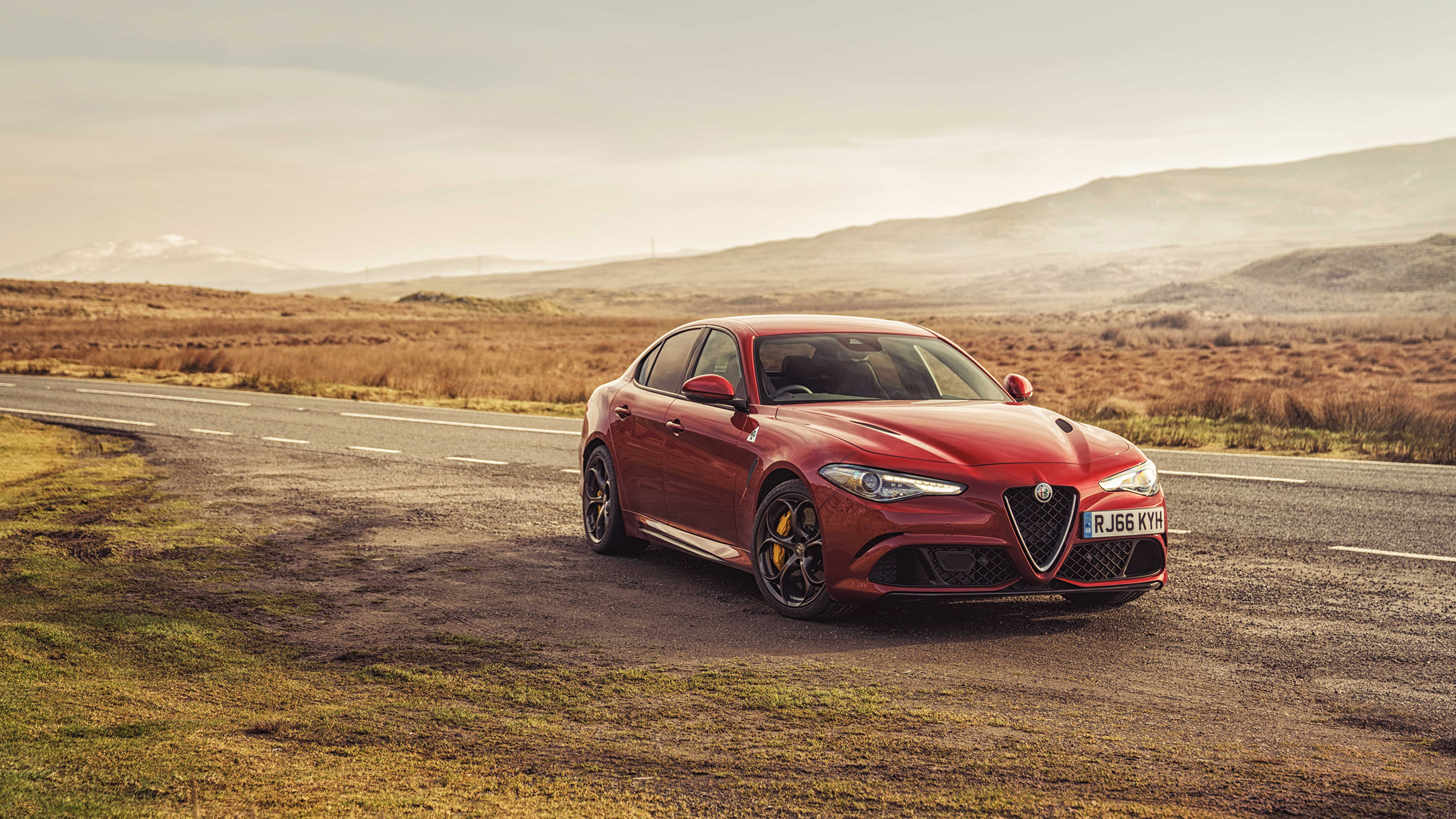 Alfa Romeo Giulia Quadrifoglio - HD Wallpaper 