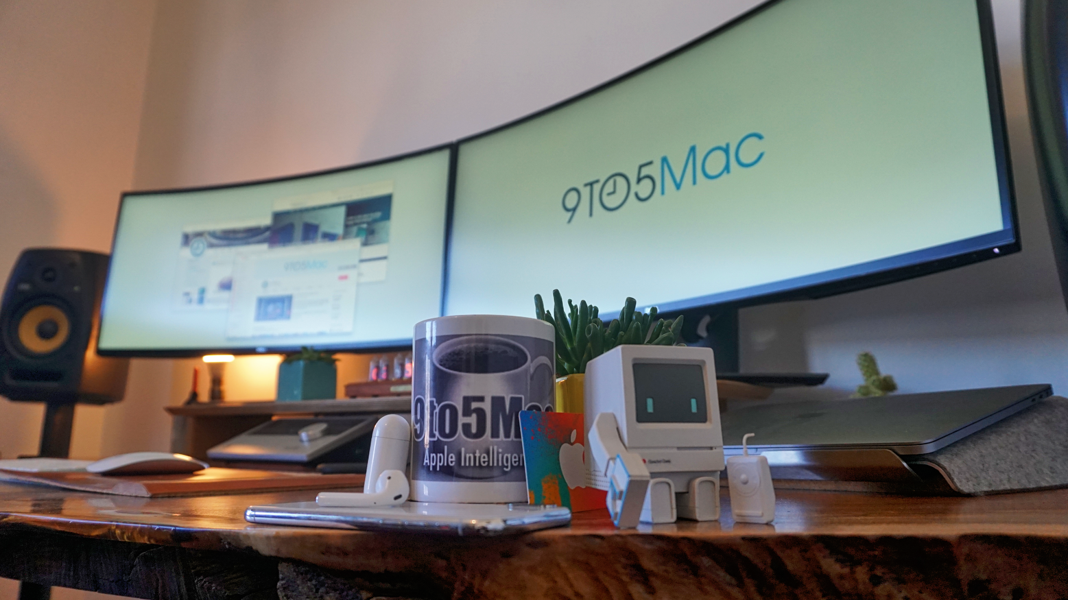 Computer Monitor - HD Wallpaper 