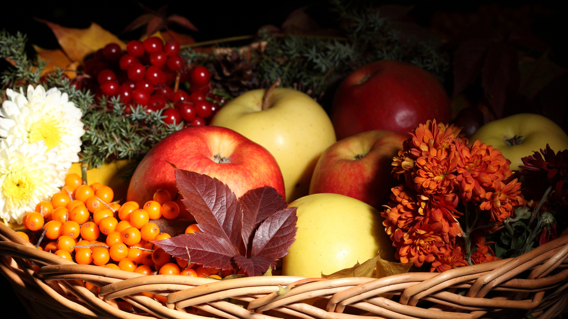 Leaves And Apples In Autumn - HD Wallpaper 
