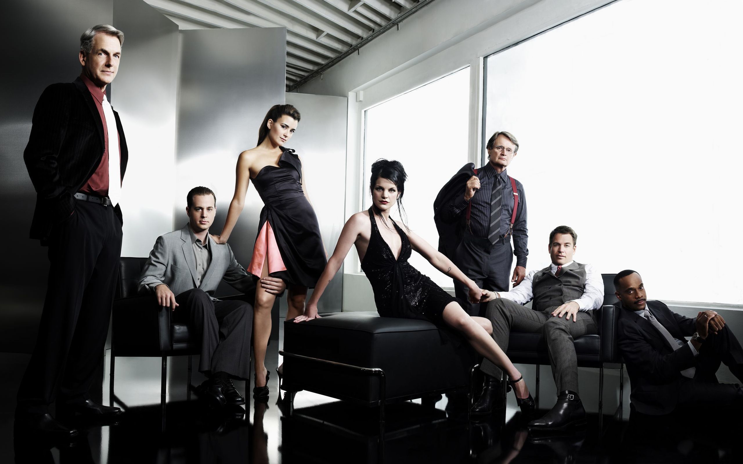 Chair - HD Wallpaper 