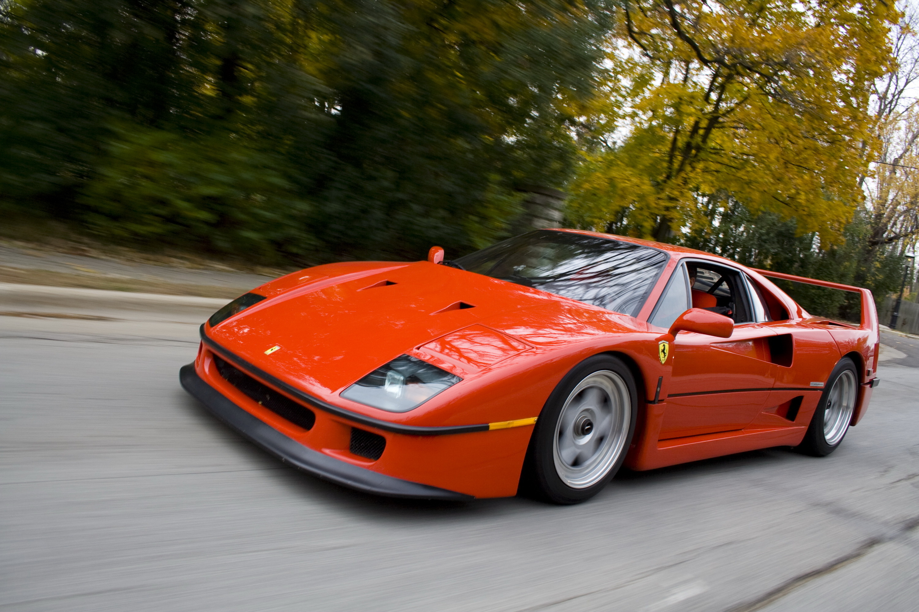 Ferrari F40 Orange - HD Wallpaper 