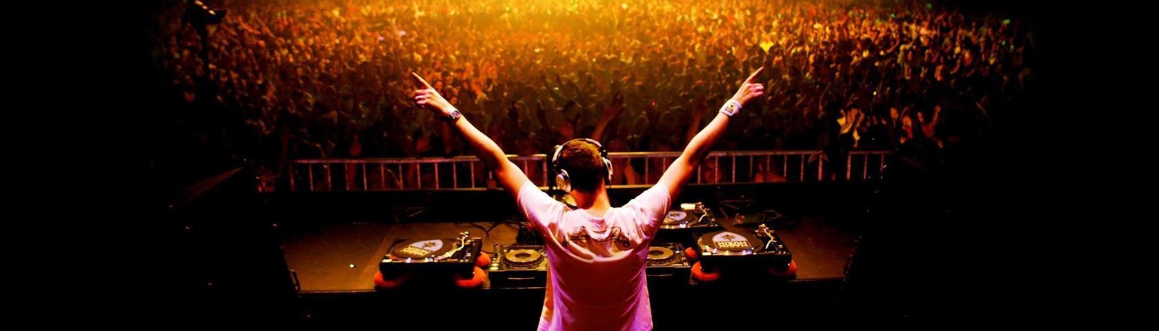 Tiesto - Dj Cover Wallpaper Hd - HD Wallpaper 